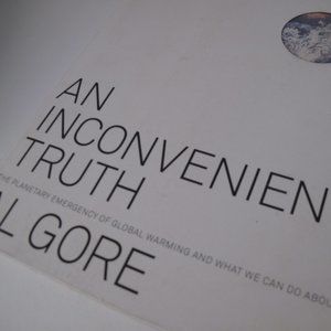 AN INCONVENIENT TRUTH by Al Gore Softcover book 320 pages Rodale  pub…